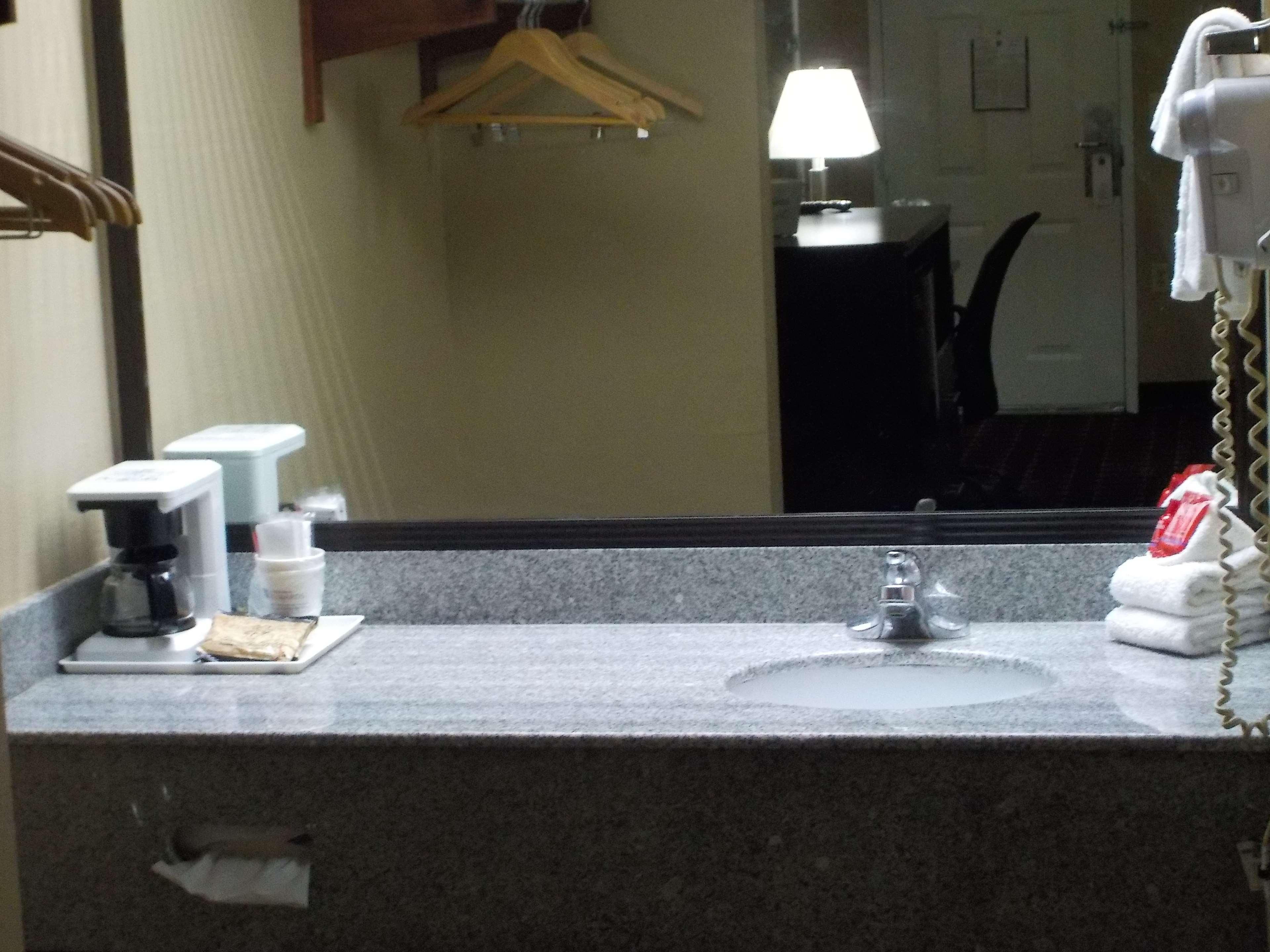 Surestay Hotel By Best Western Леноар Сити Екстериор снимка