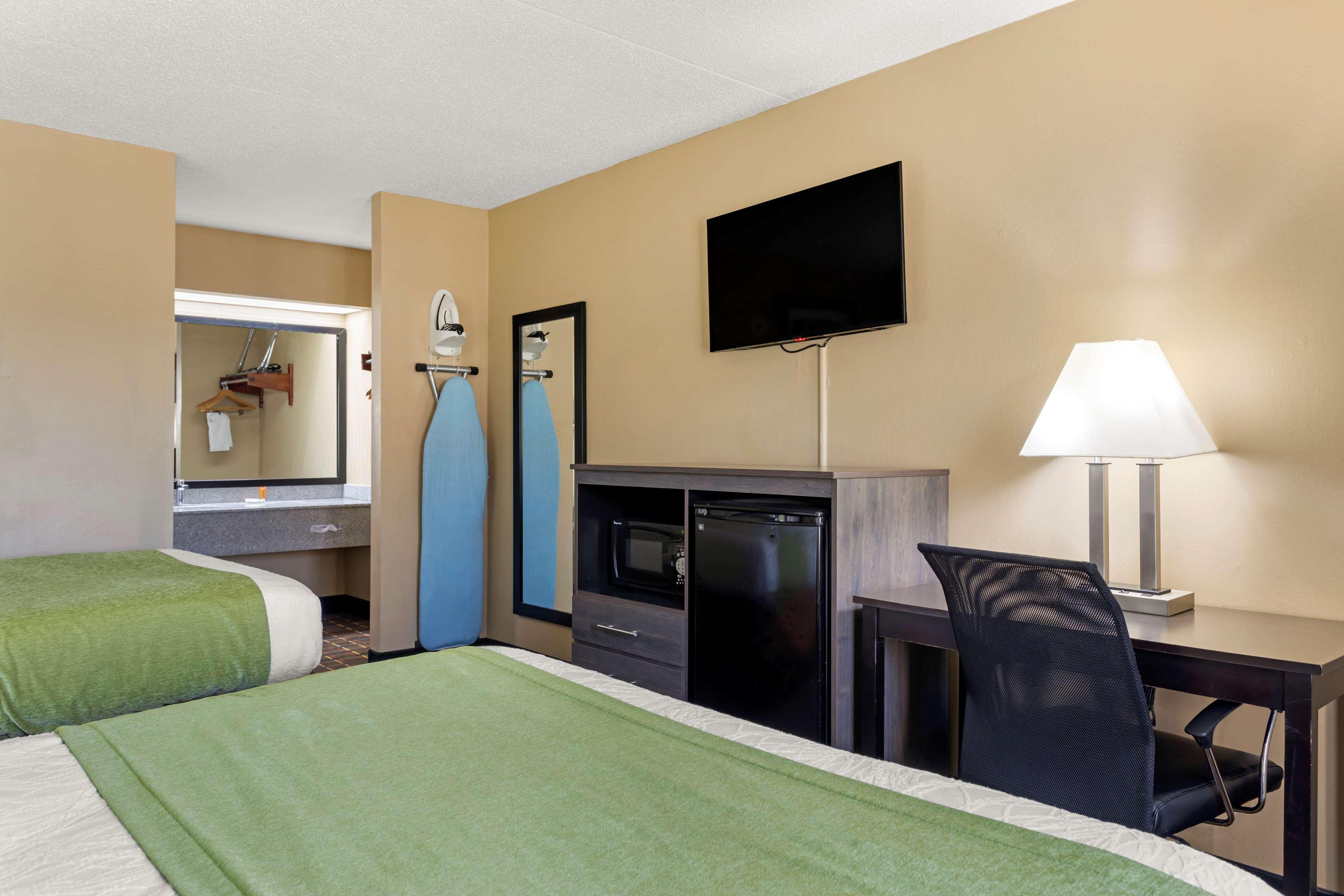 Surestay Hotel By Best Western Леноар Сити Екстериор снимка