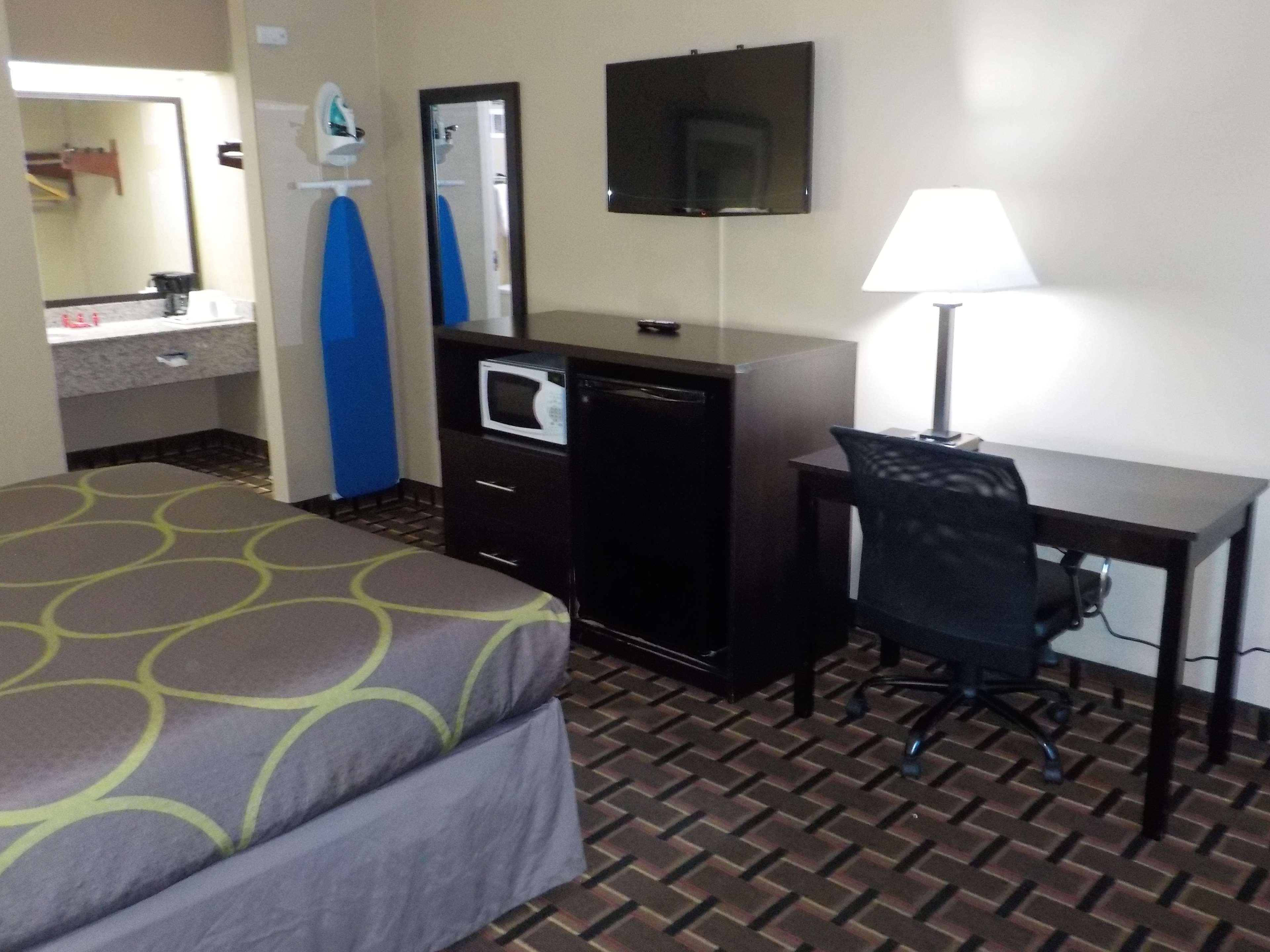 Surestay Hotel By Best Western Леноар Сити Екстериор снимка